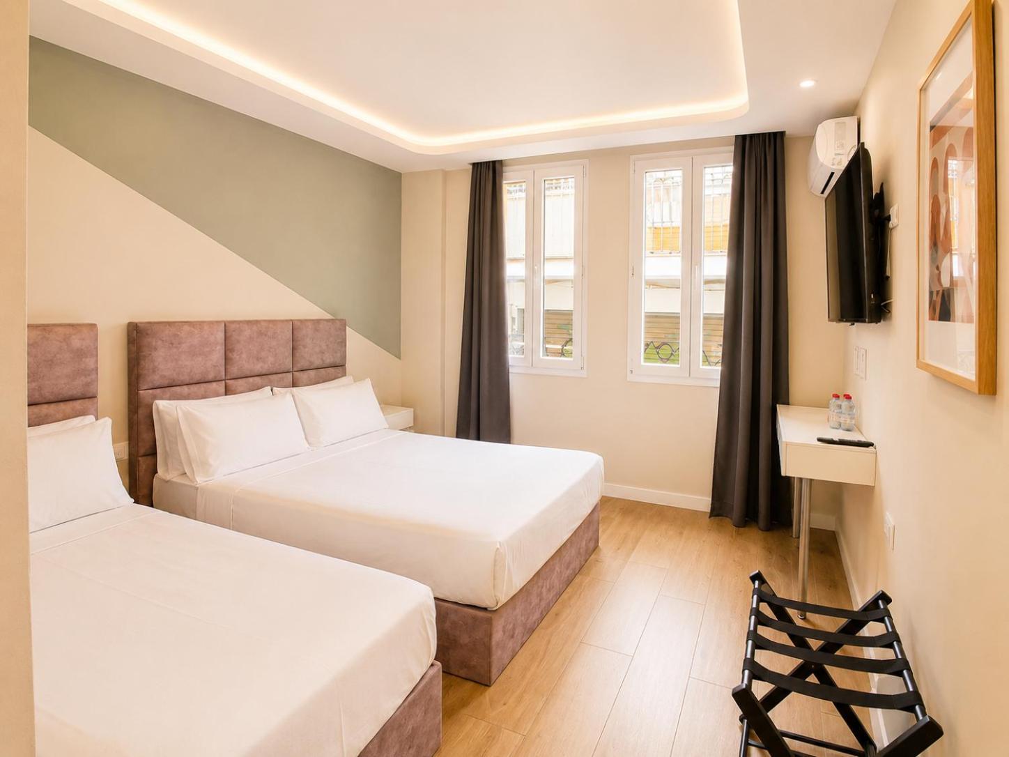 Triple Room